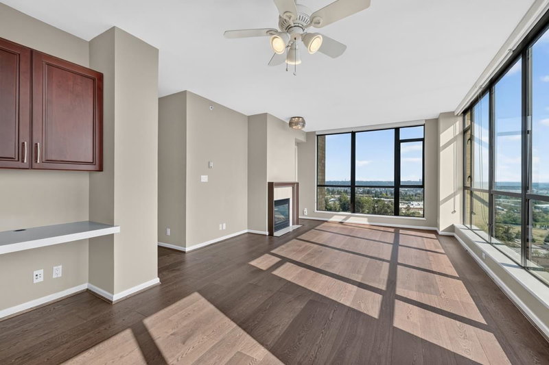 1601 - 7388 Sandborne Ave