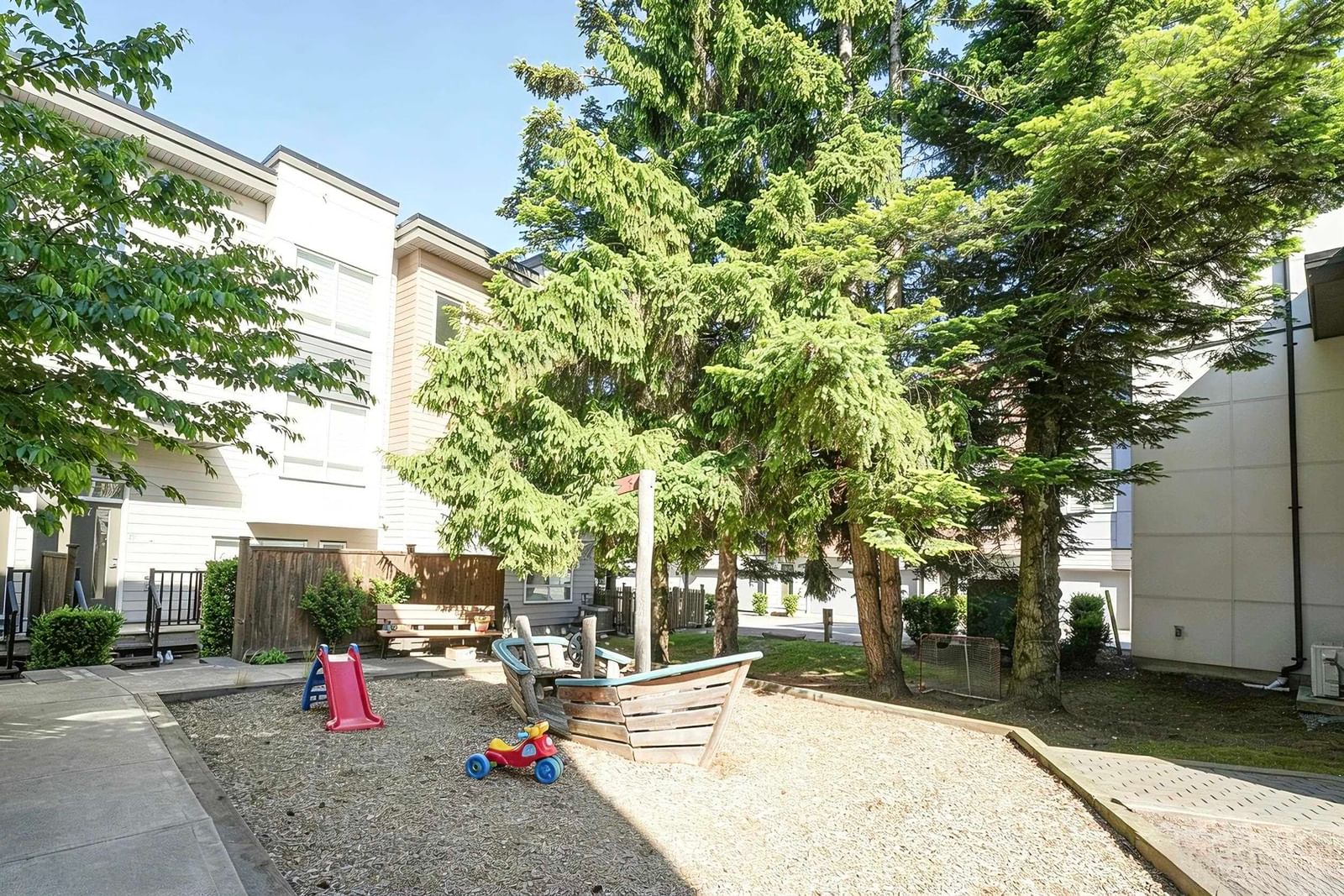 Listing Image 31