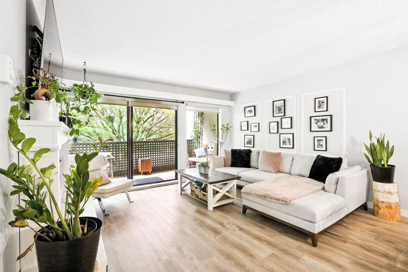 212 - 1955 Woodway Place