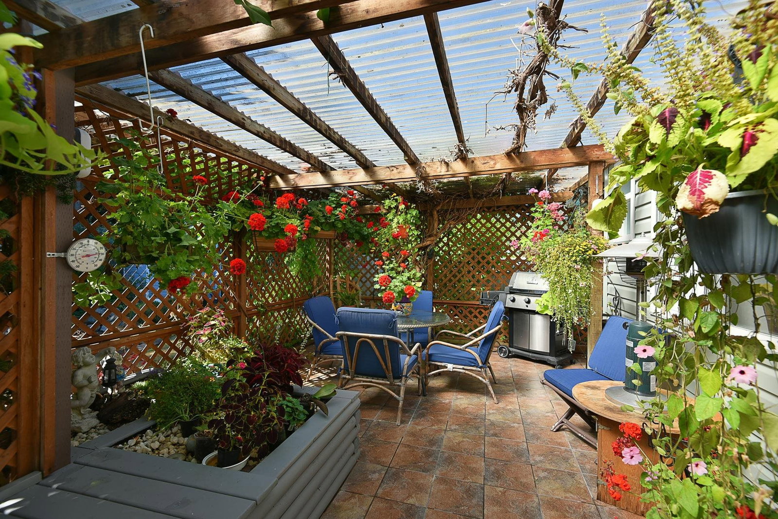 Listing Image 14