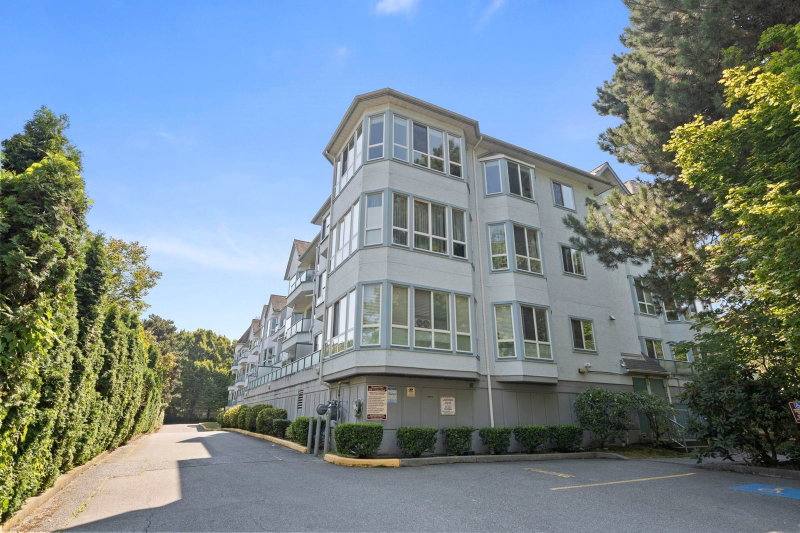 109 - 8680 Lansdowne Road