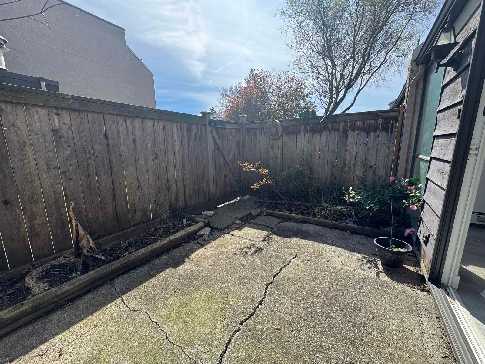 Listing Image 24