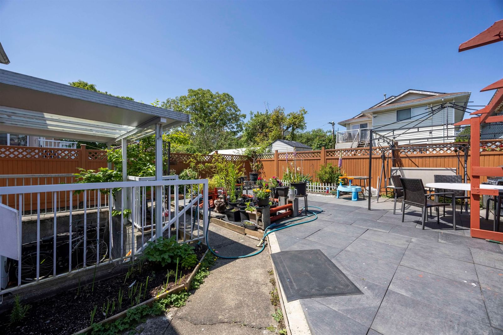 Listing Image 8