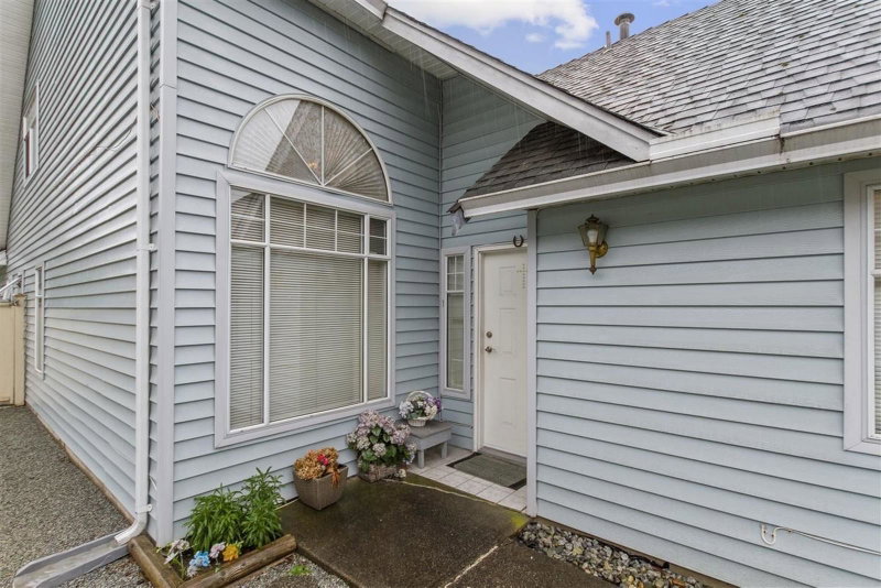 44 - 2865 Glen Drive