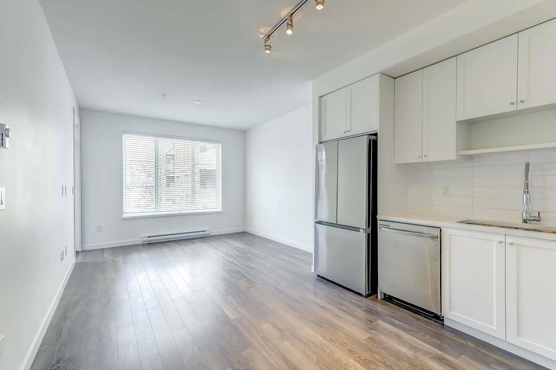 215 - 15825 85 Avenue