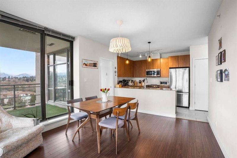 1908 - 280 Ross Drive