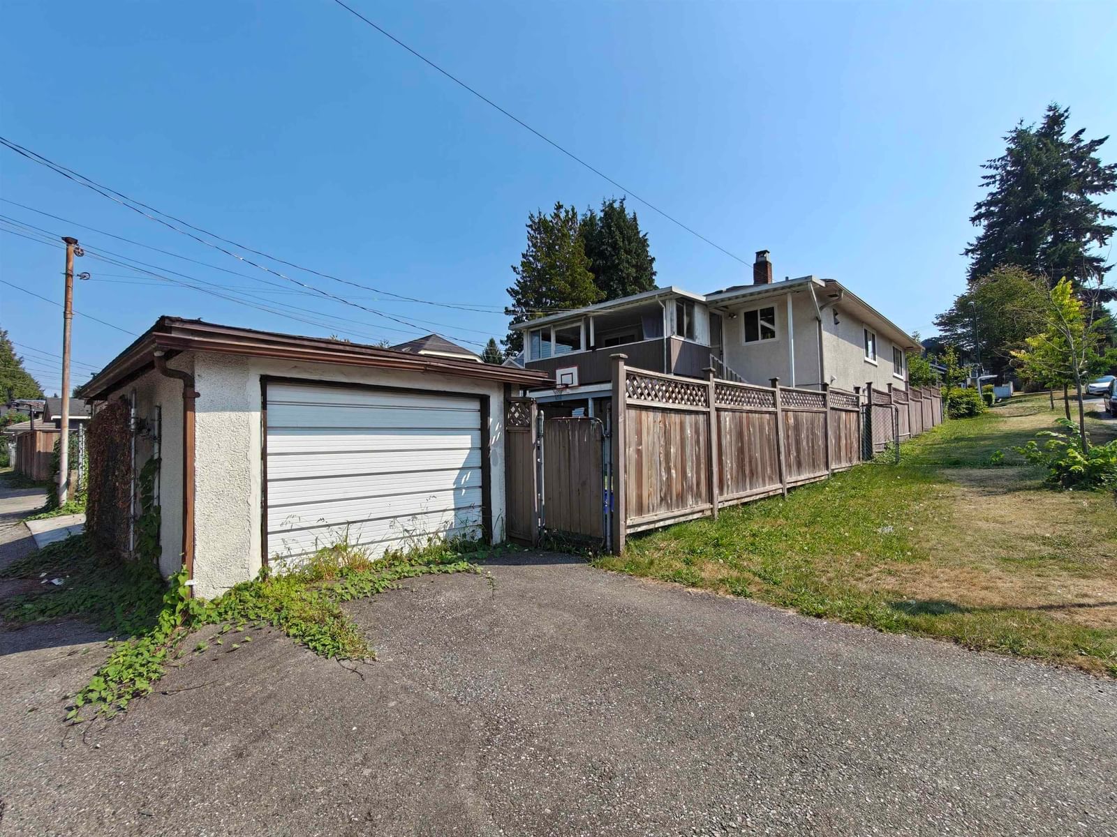 Listing Image 11