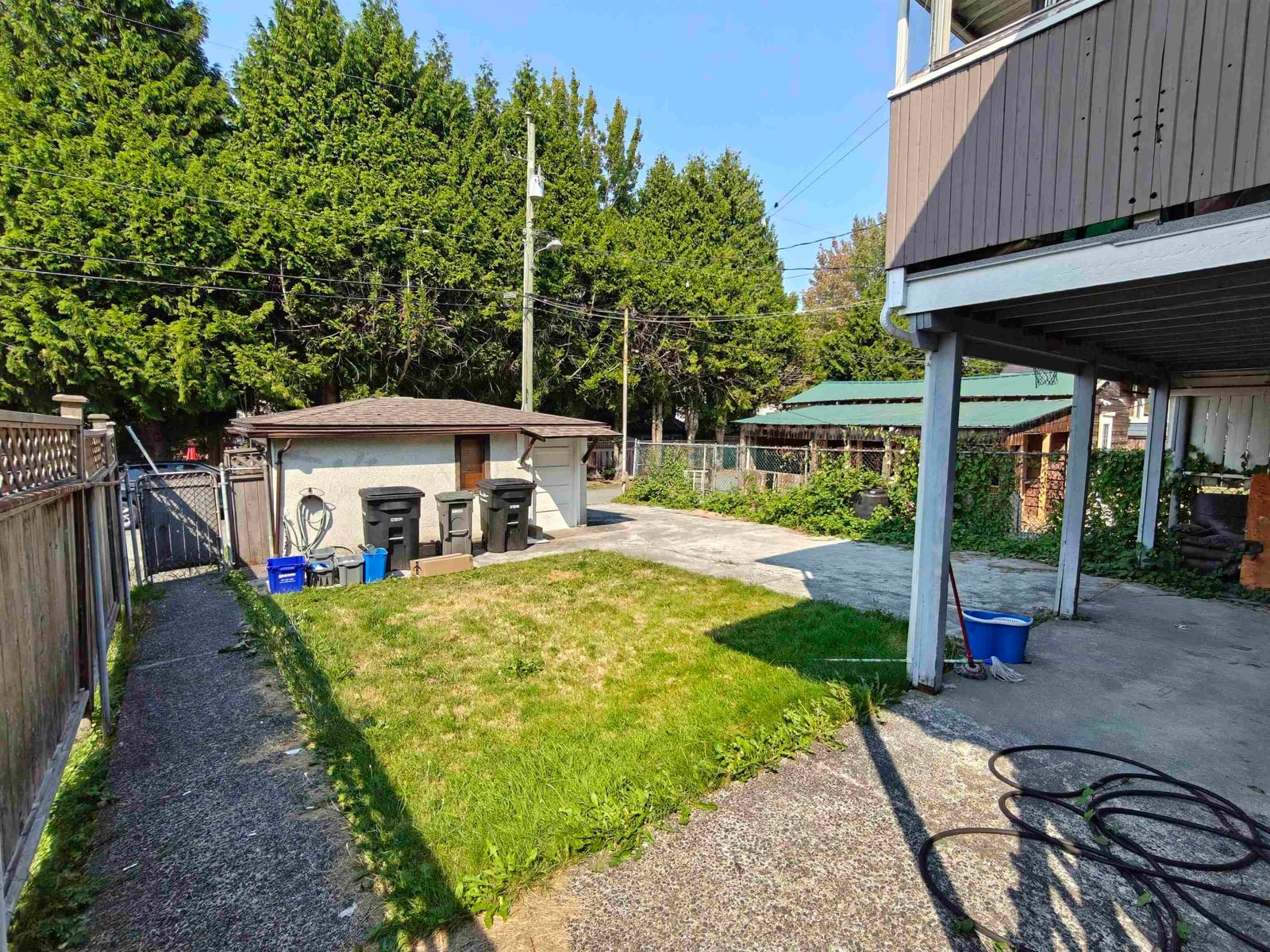Listing Image 8