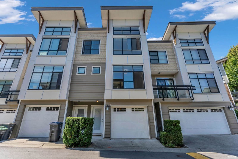 11 - 9989 Barnston Drive E
