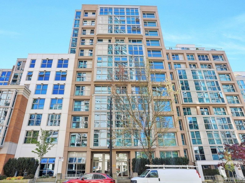 502 - 1318 Homer Street