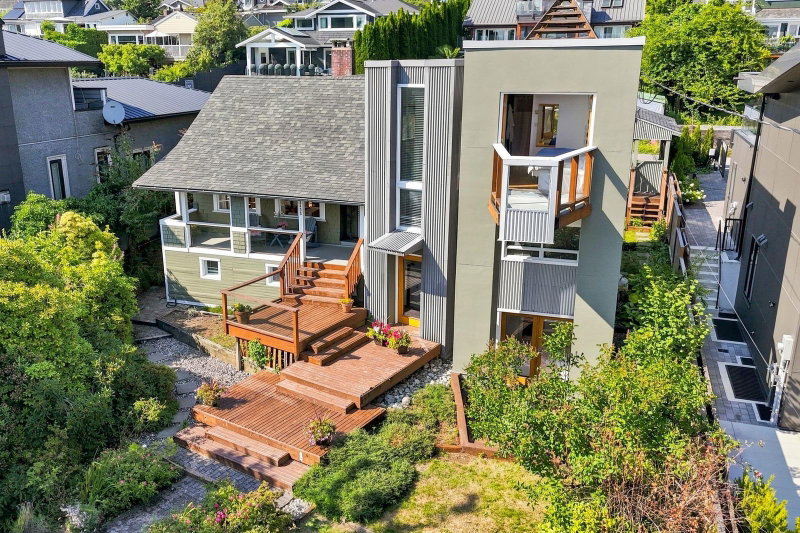 2433 Mathers Avenue