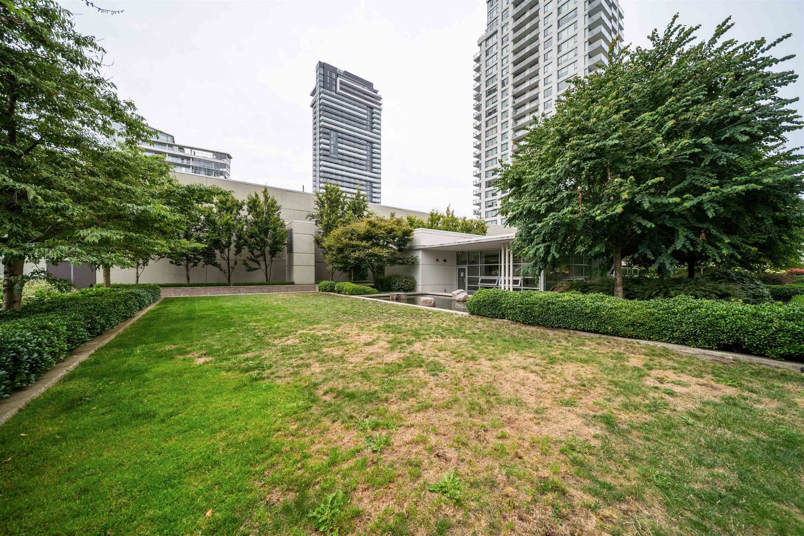 Listing Image 27