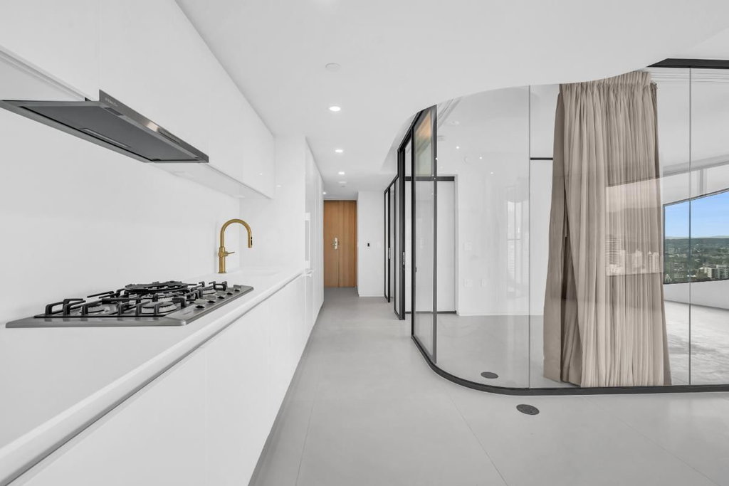 23xx - 1033 Nelson Street 2