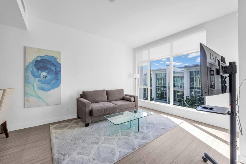 TH302 - 2351 Beta Avenue