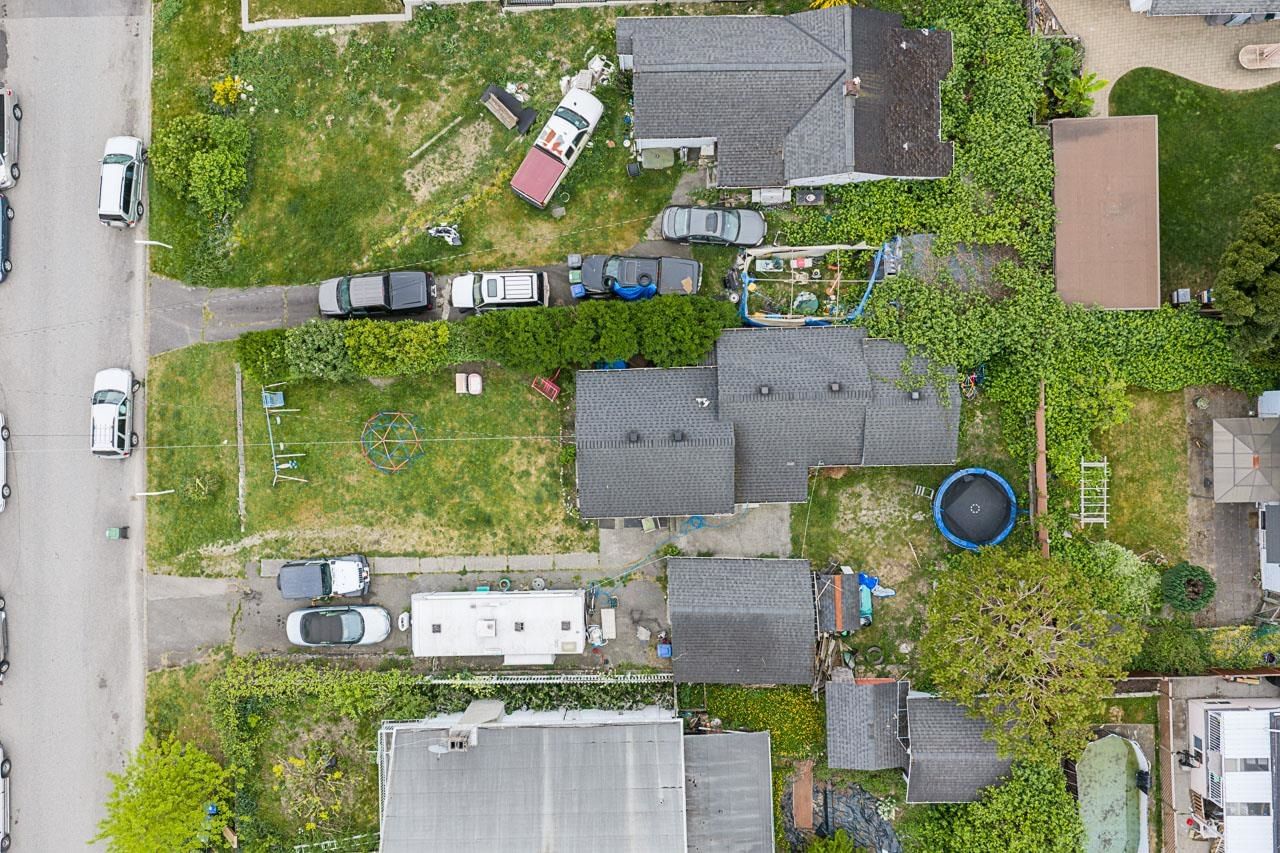 Listing Image 12