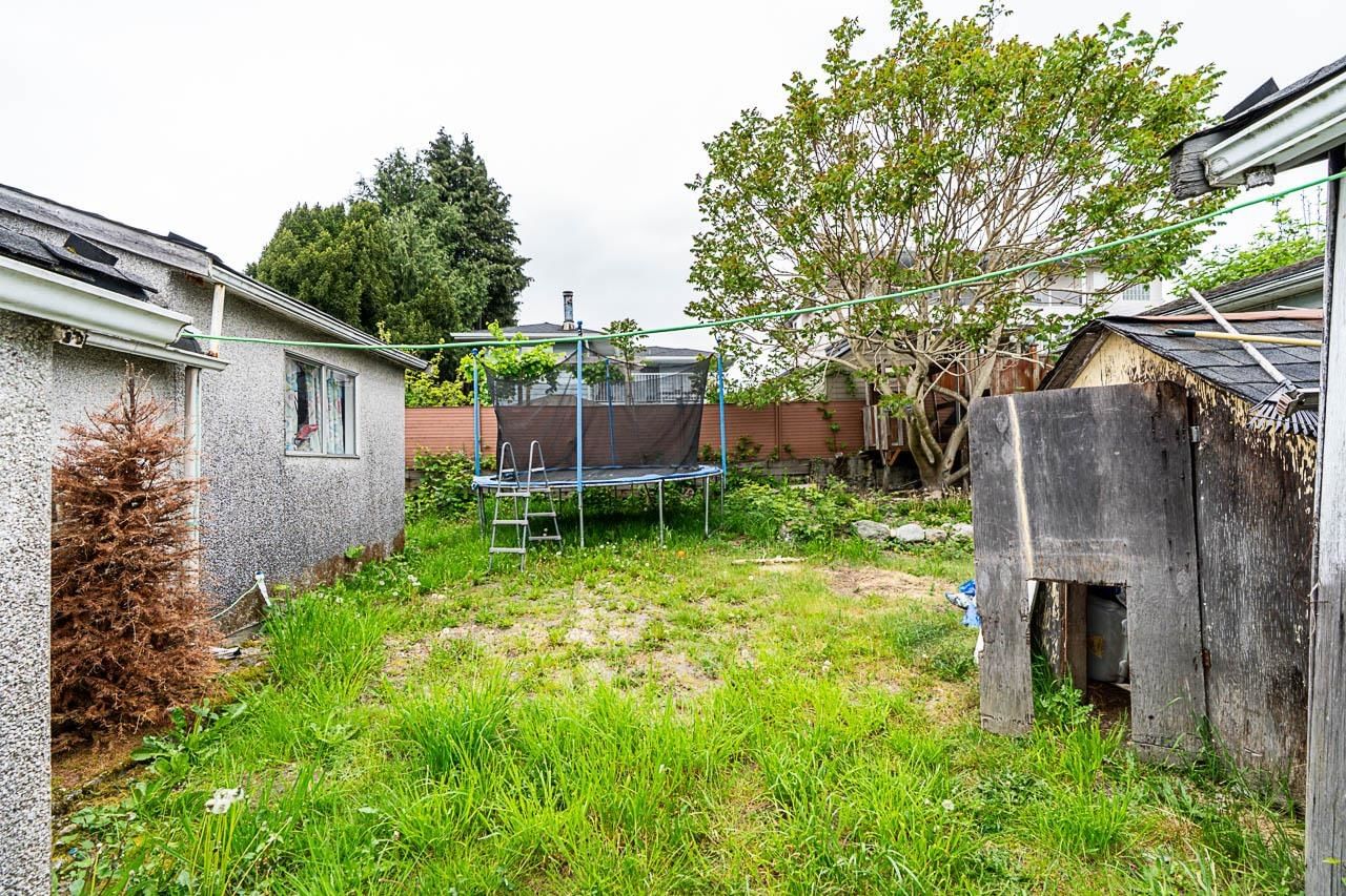 Listing Image 7