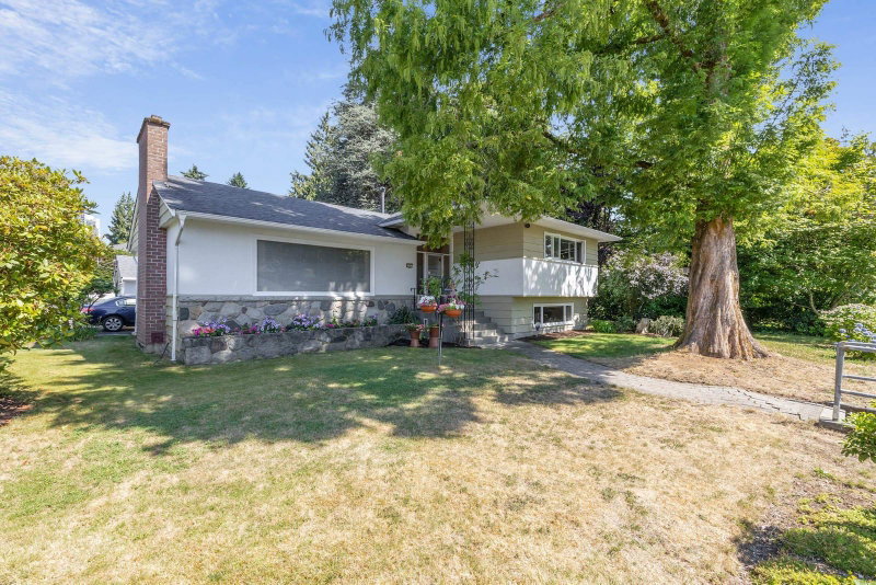 541 Cochrane Avenue