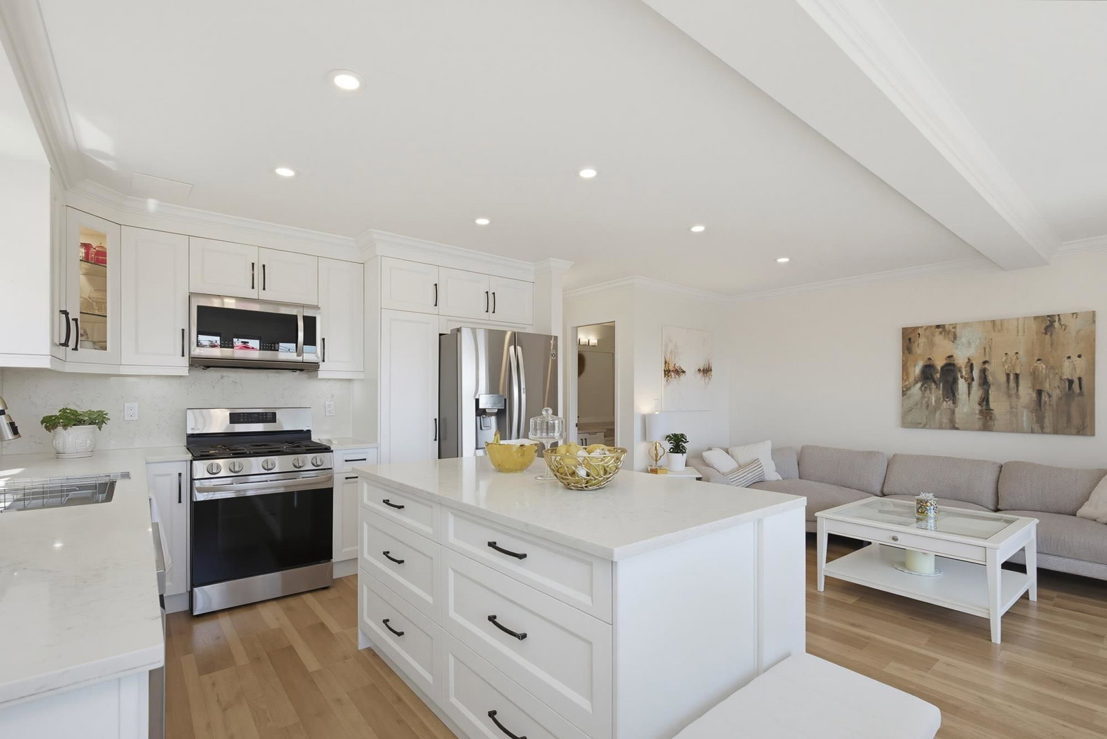 Listing Image 10
