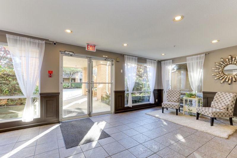 315 - 2551 Parkview Lane