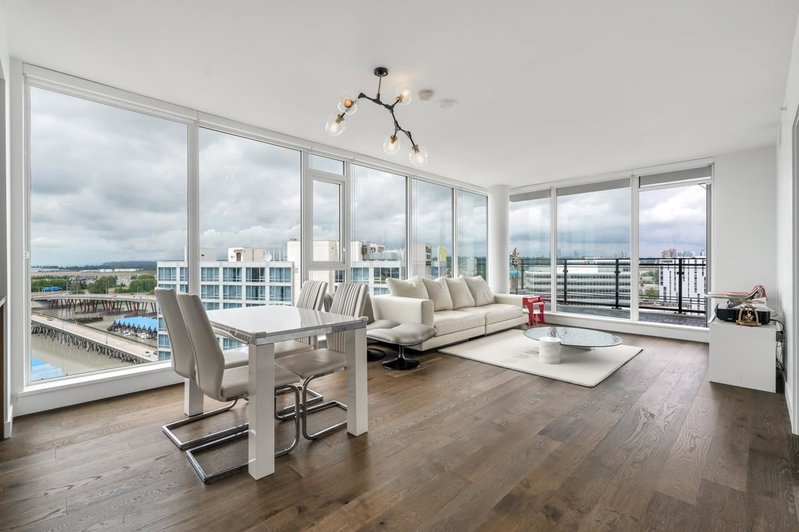 1702 - 3200 Corvette Way