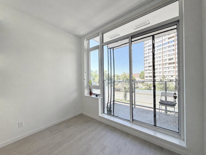 208 - 6600 Minoru Blvd