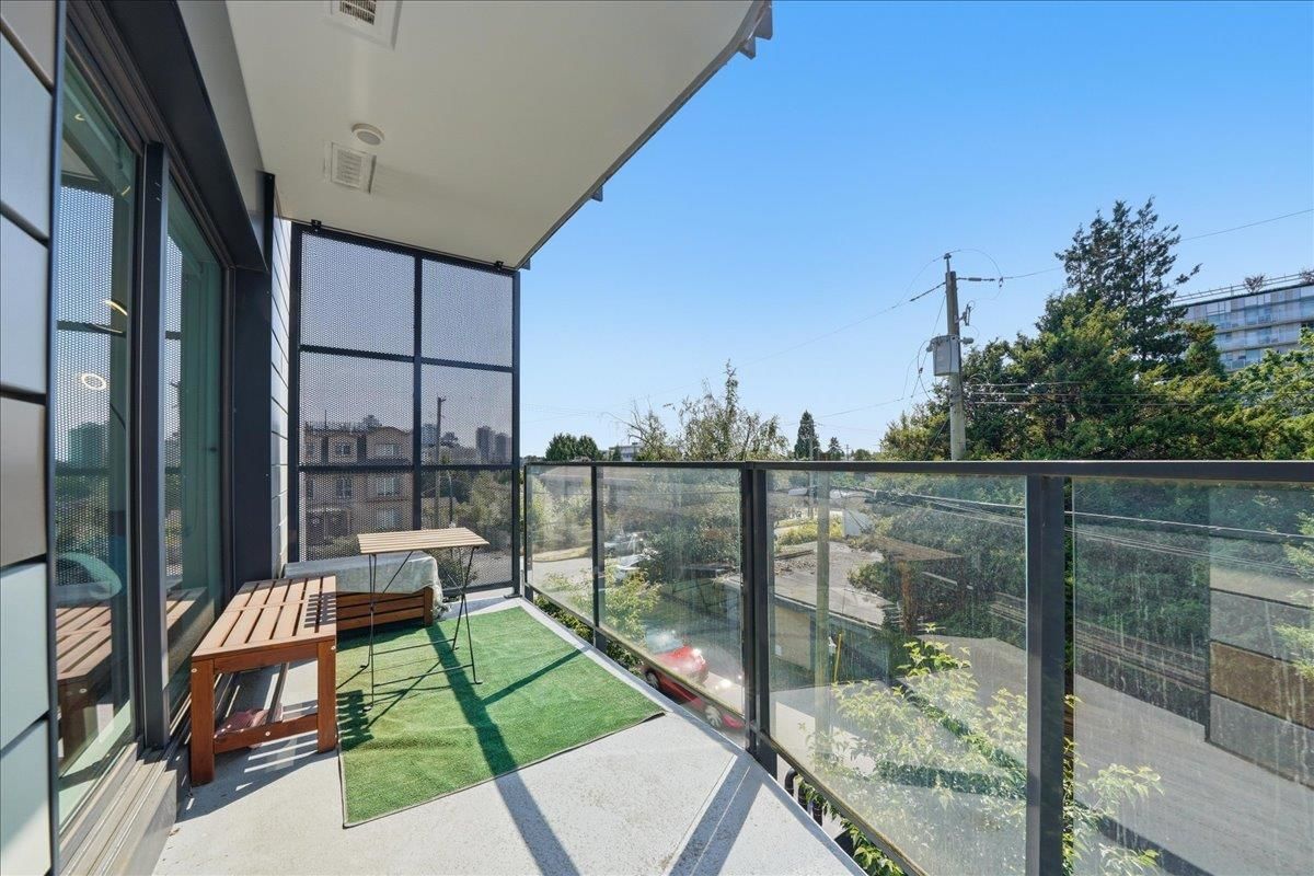 Listing Image 19