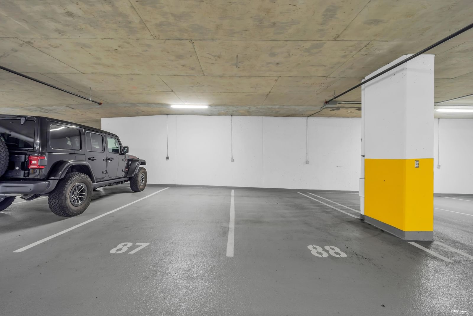 Listing Image 32
