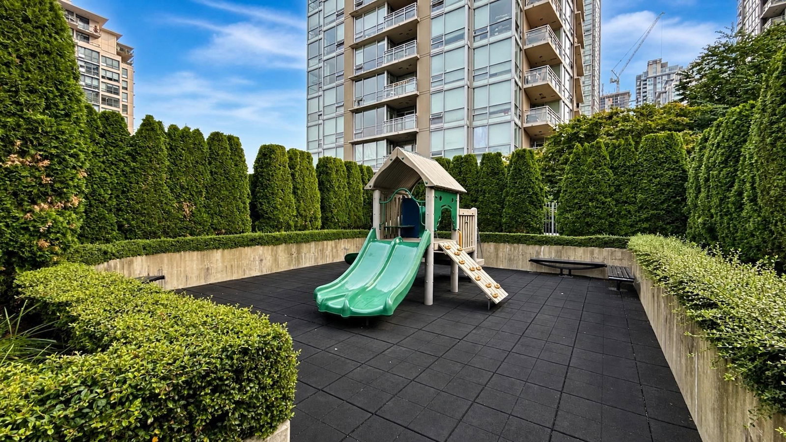Listing Image 19
