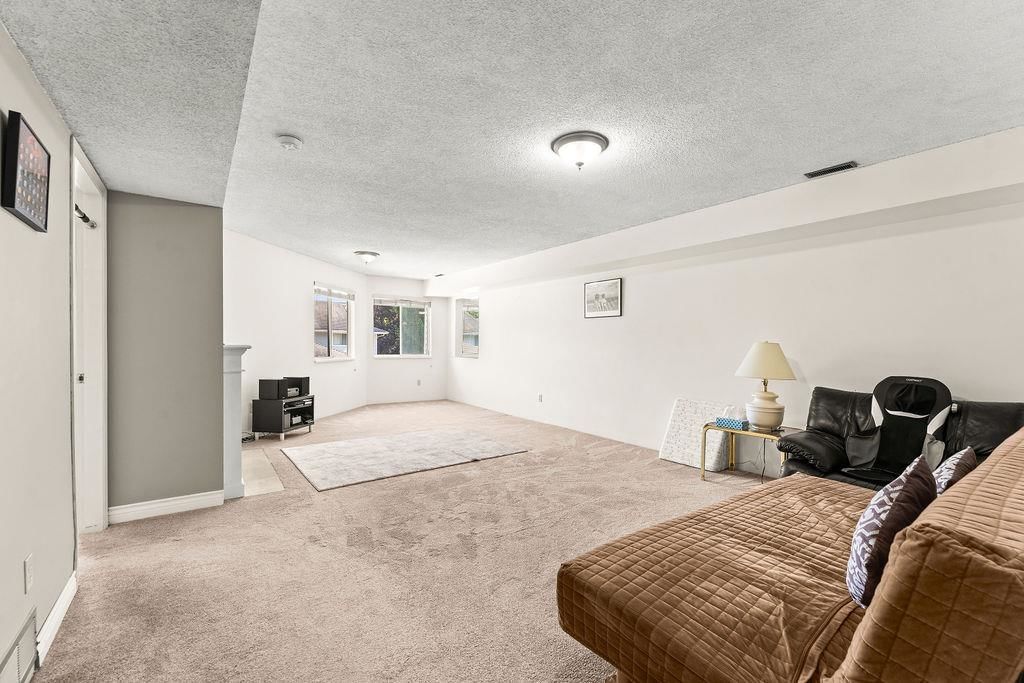 Listing Image 30