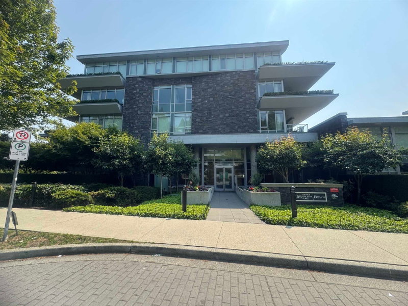 402 - 866 Arthur Erickson Place