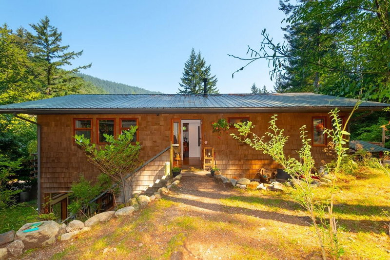 368 Eagles Nest Road