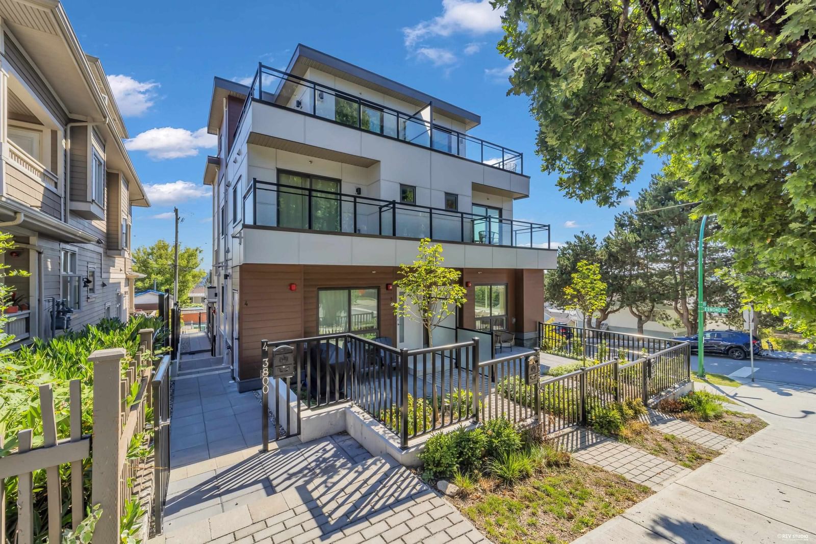 Listing Image 21