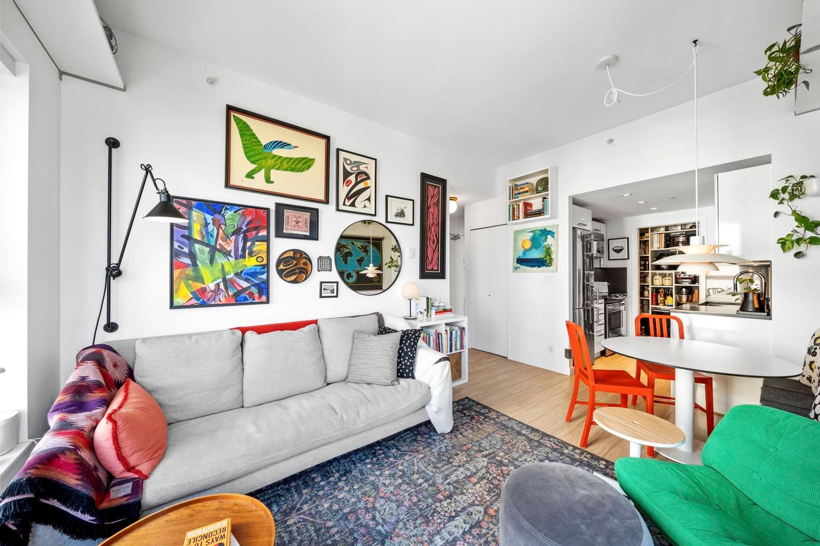 Listing Image 3