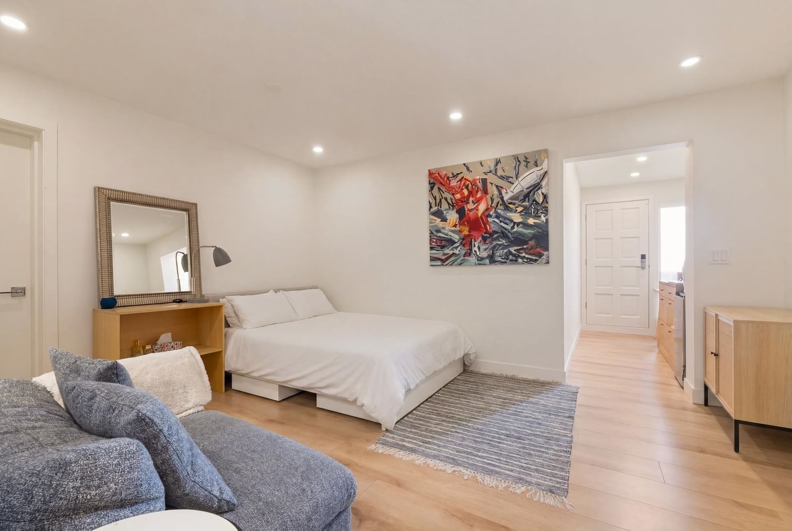 Listing Image 22