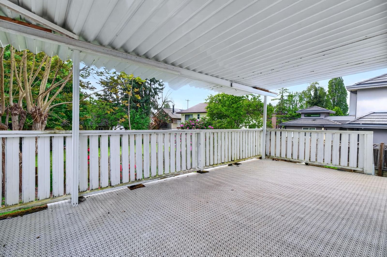 Listing Image 16