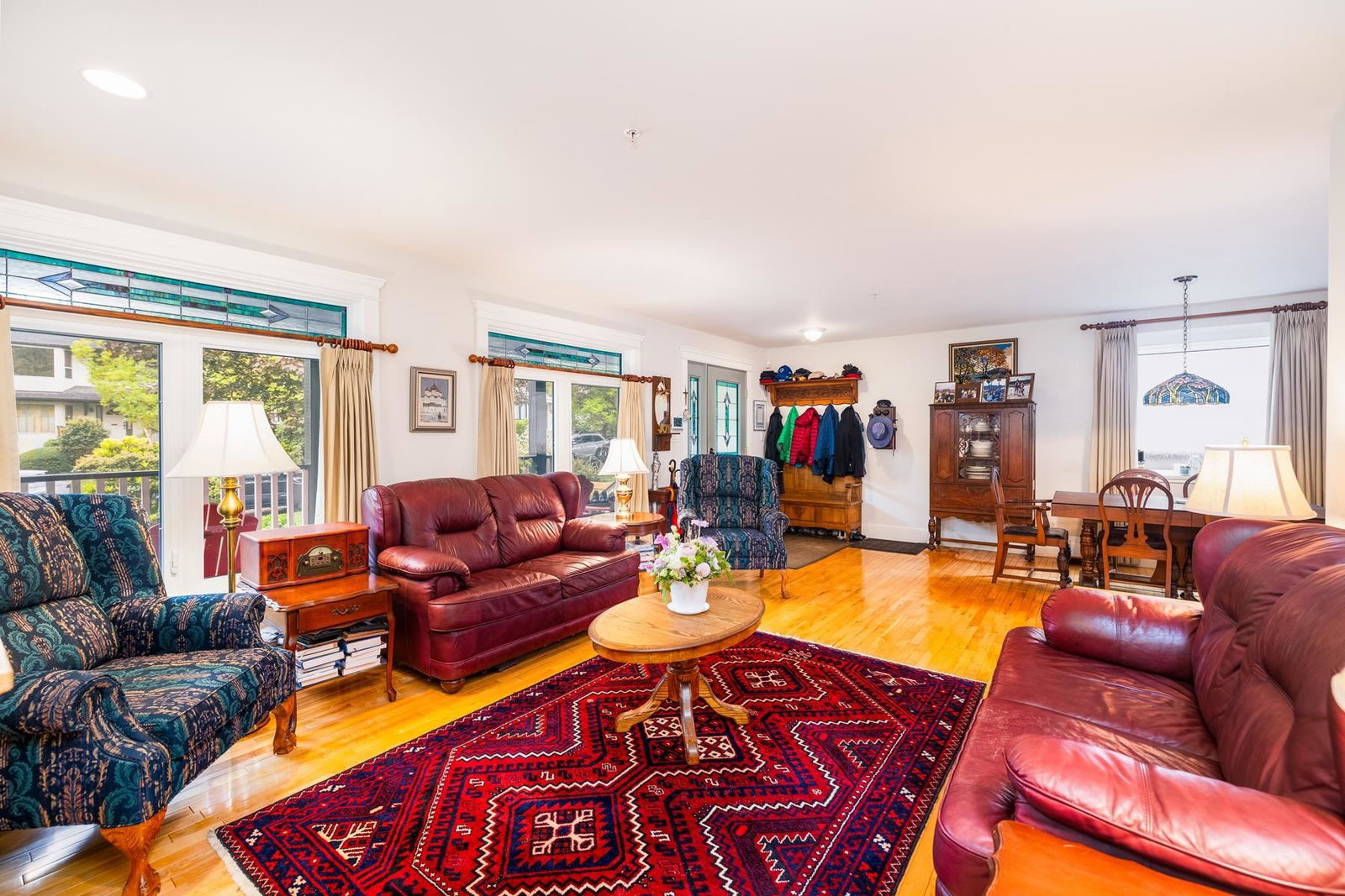 Listing Image 11