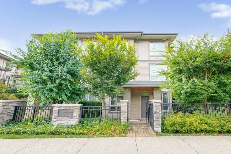 5 - 3221 Noel Drive