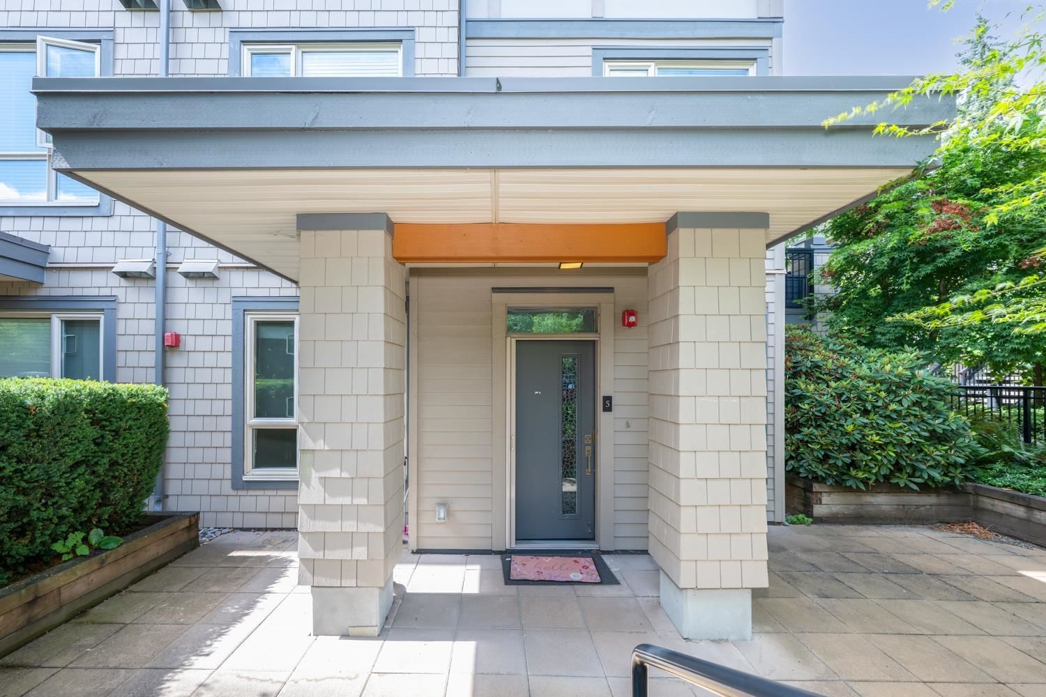 Listing Image 17