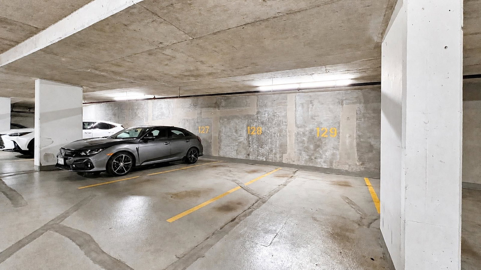 Listing Image 13