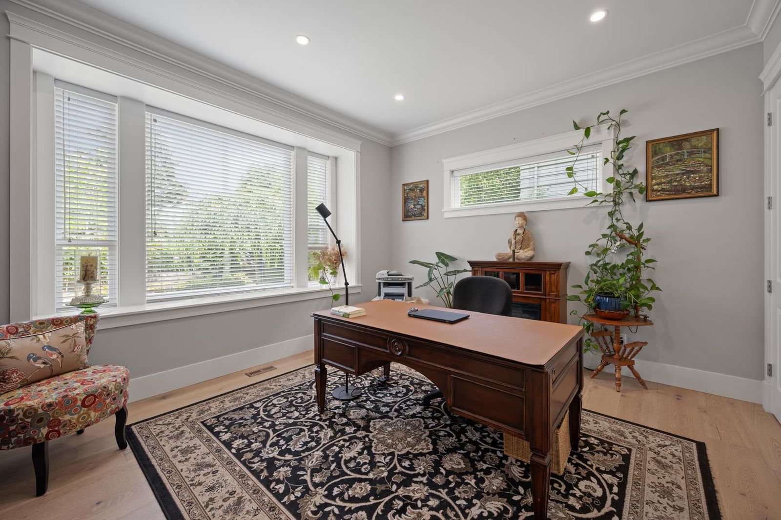 Listing Image 8