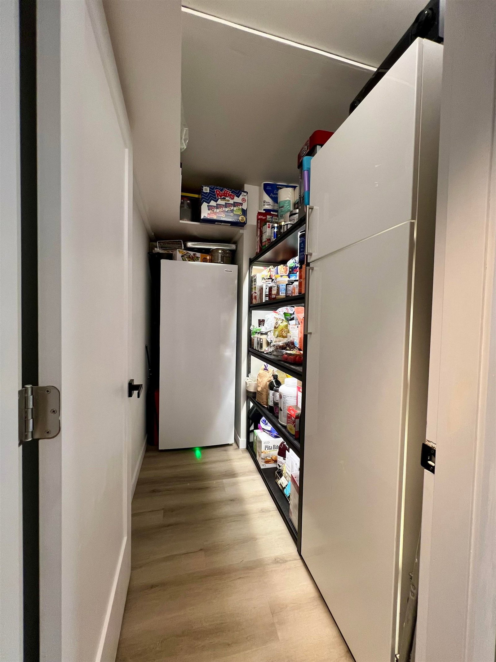 Listing Image 13