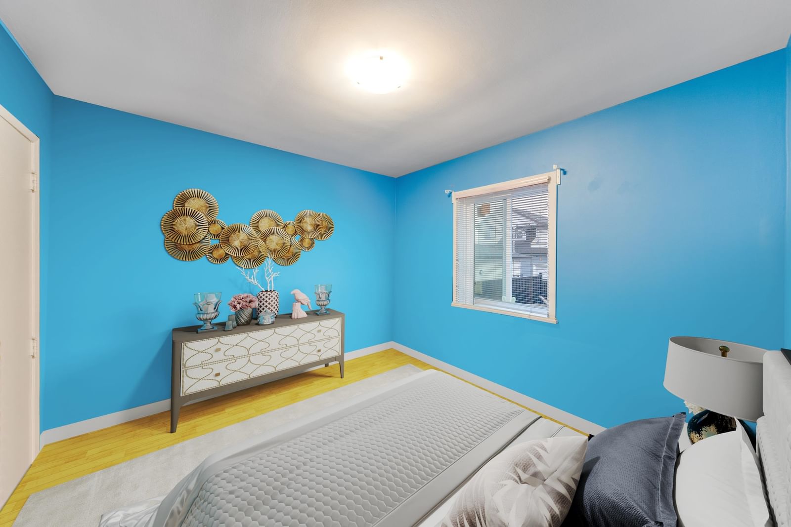 Listing Image 6