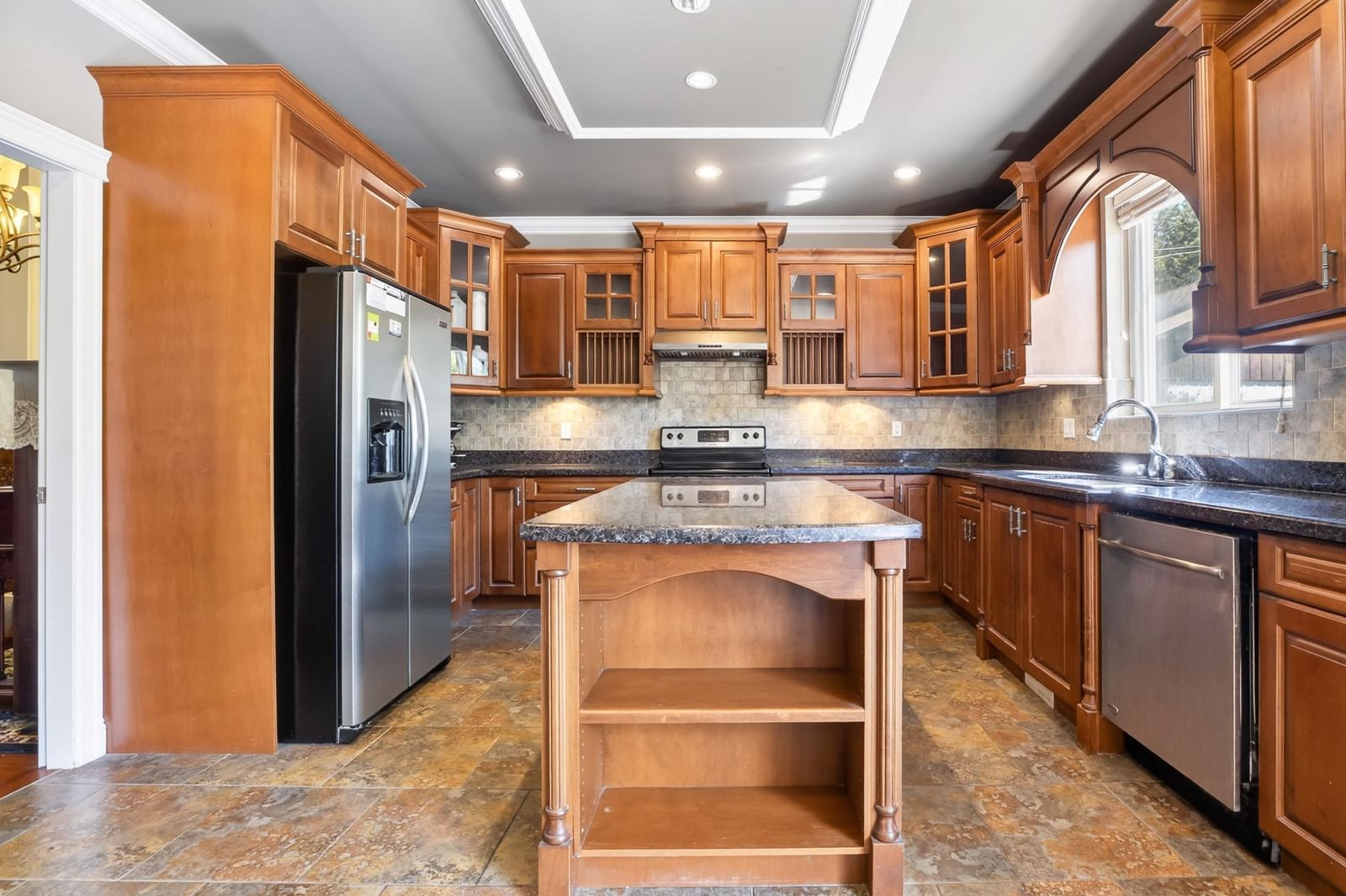 Listing Image 10