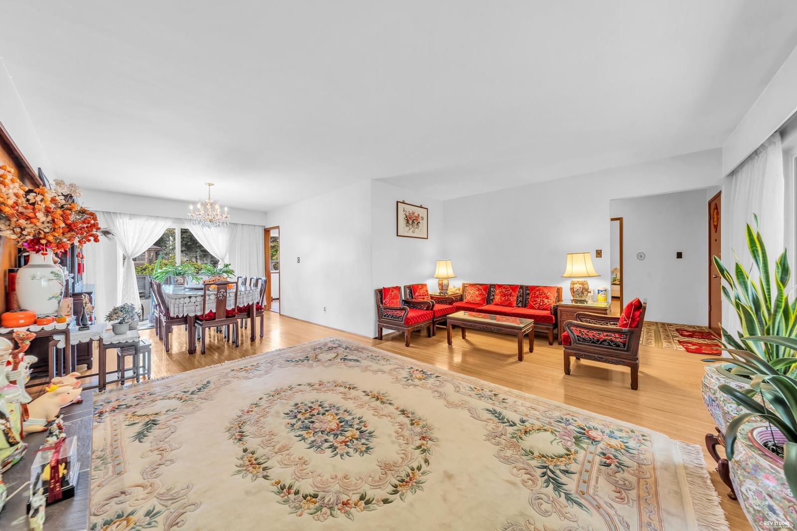 Listing Image 5