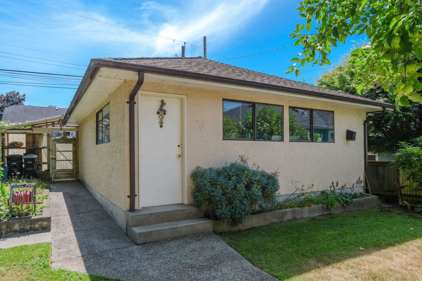 Listing Image 18