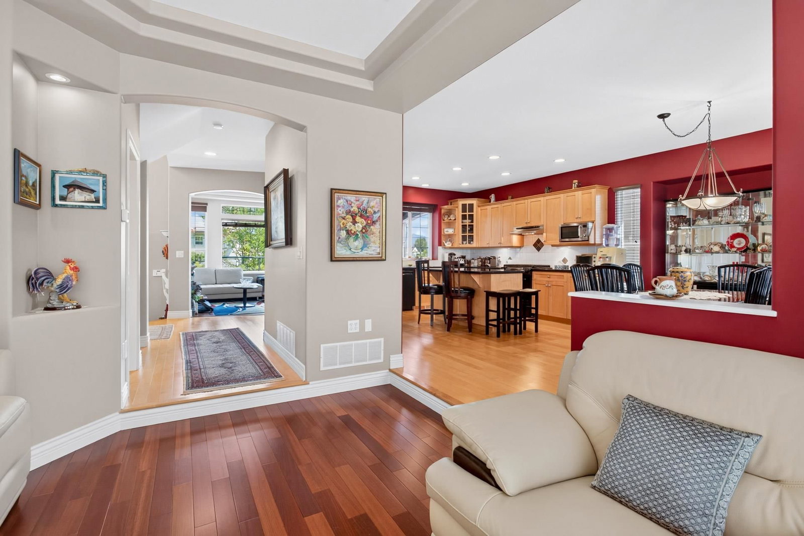 Listing Image 10