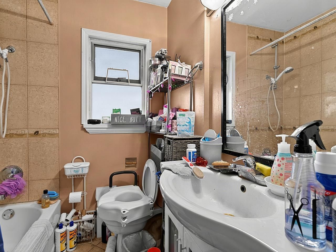 Listing Image 14