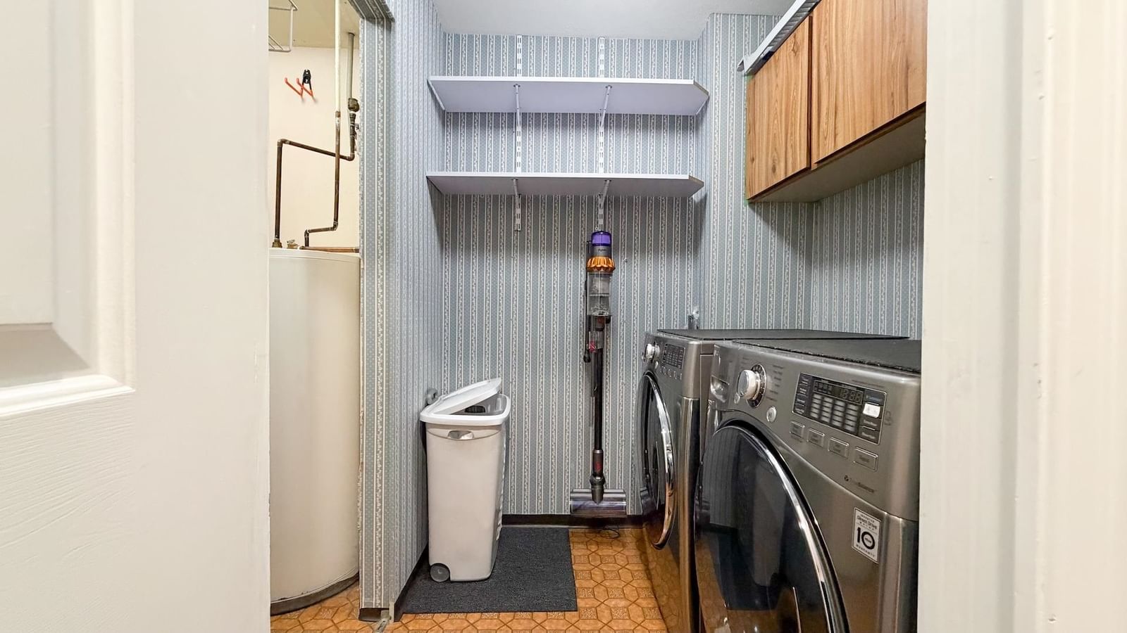 Listing Image 21