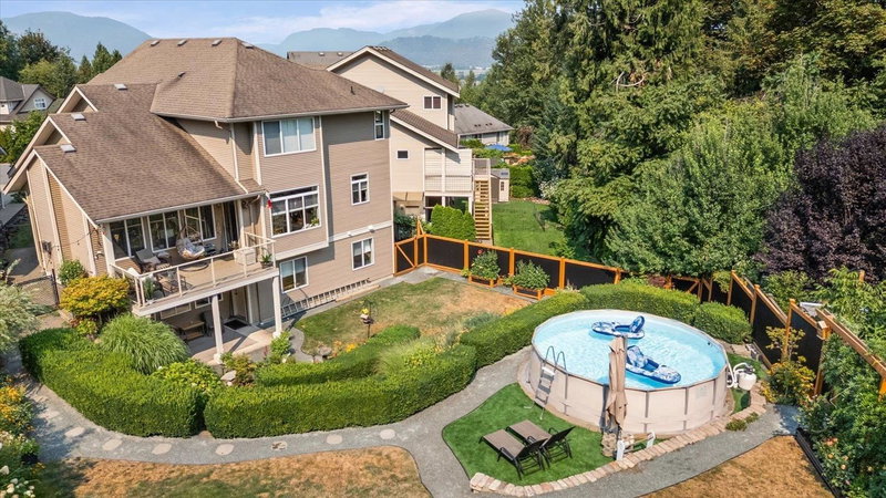 5602 Thom Creek Drive
