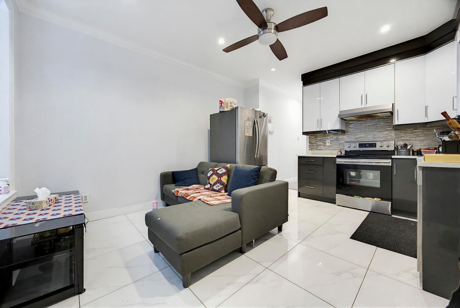 Listing Image 20